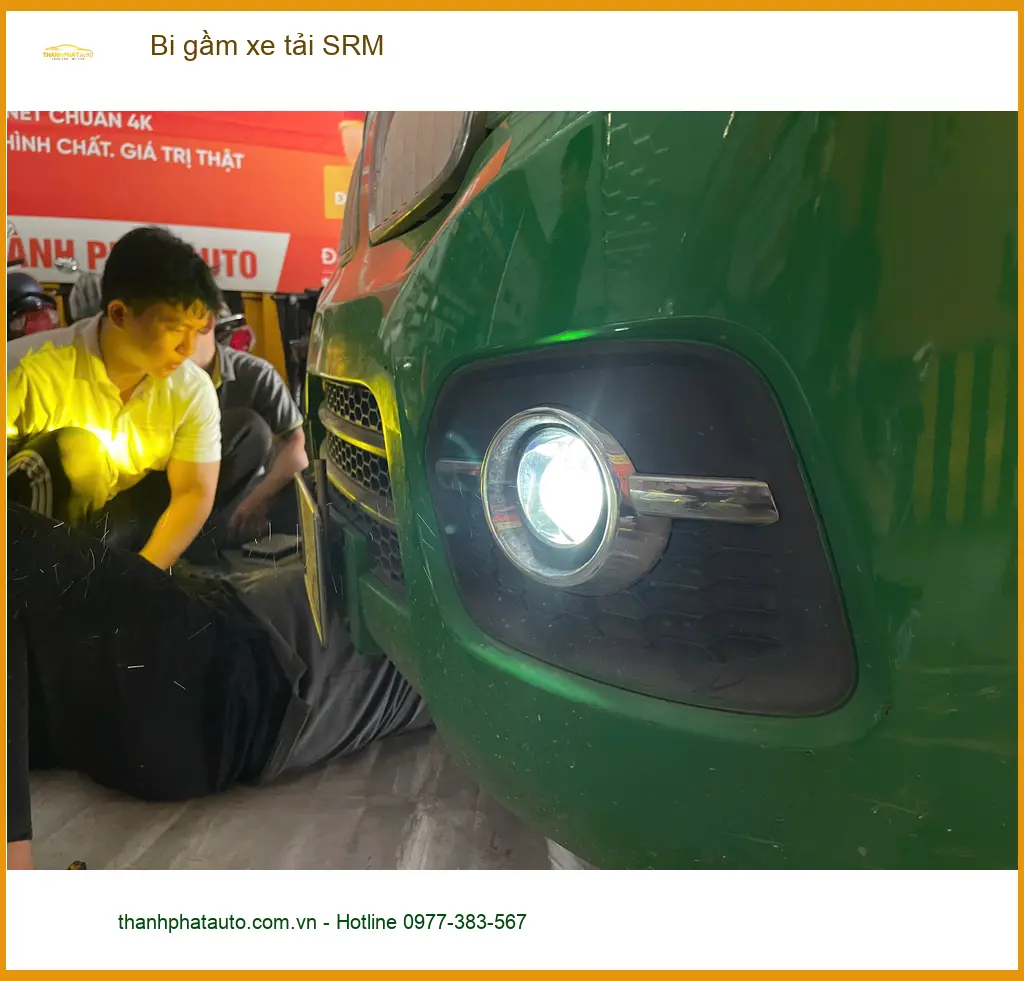 Chú Minh lắp bi gầm xe tải SRM tại Quận 2 để cải thiện tầm nhìn ban đêm ảnh thực tế 2