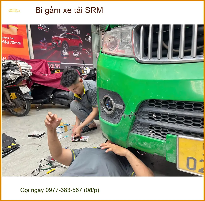 Anh Khải lắp bi gầm xe SRM tại Quận 12 vì thường đi đường đèo đêm ảnh thực tế 3