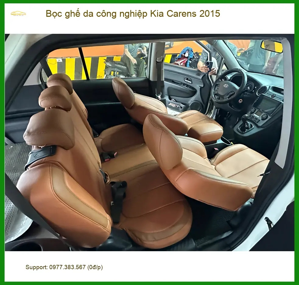 Chị Yến bọc ghế da công nghiệp Kia Carens 2015 tại Quận 12 để nội thất sạch đẹp hơn
