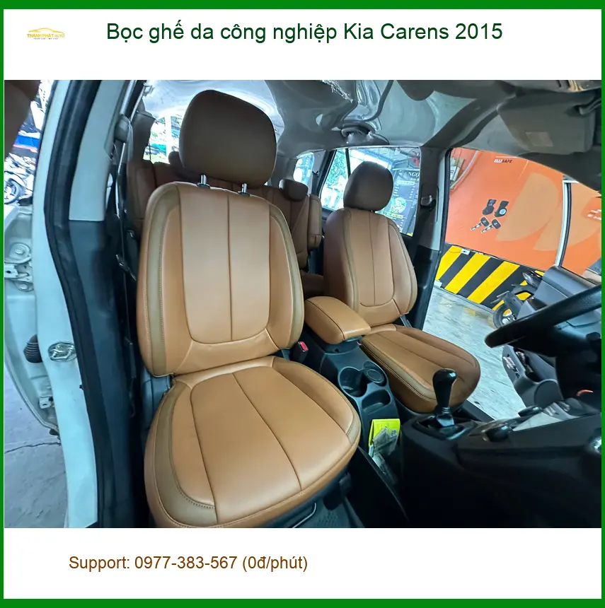 Chú Vỹ bọc ghế da công nghiệp Kia Carens 2015 tại Quận 9 vì ghế cũ đã xuống cấp ảnh thực tế 3