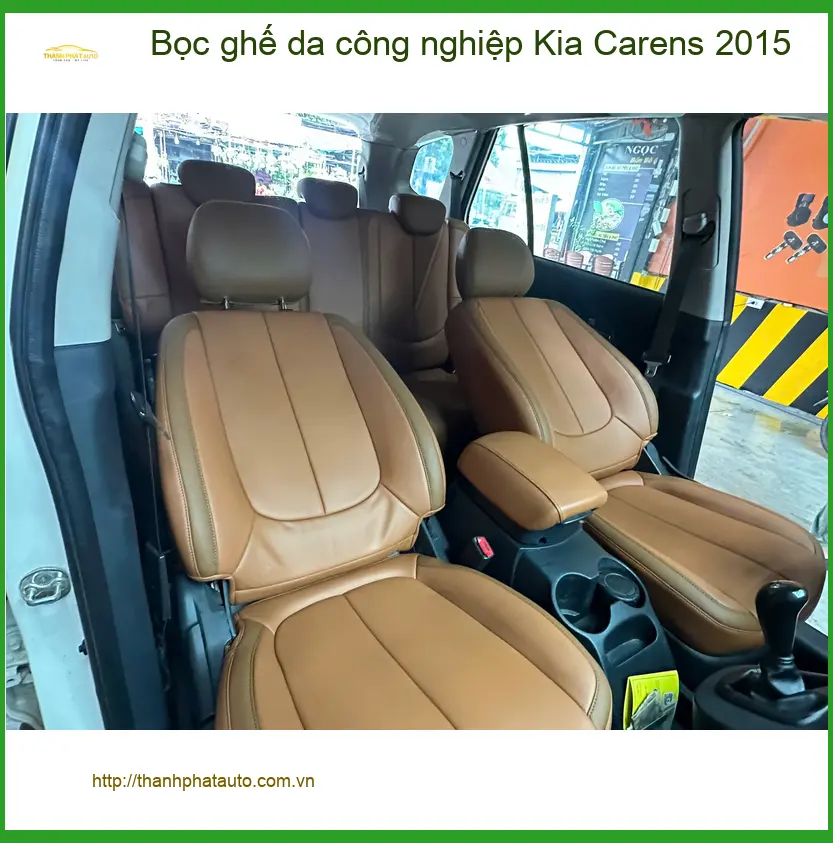 Anh Tấn bọc ghế da công nghiệp Kia Carens 2015 tại Hóc Môn vì ghế cũ xuống cấp ảnh thực tế 3