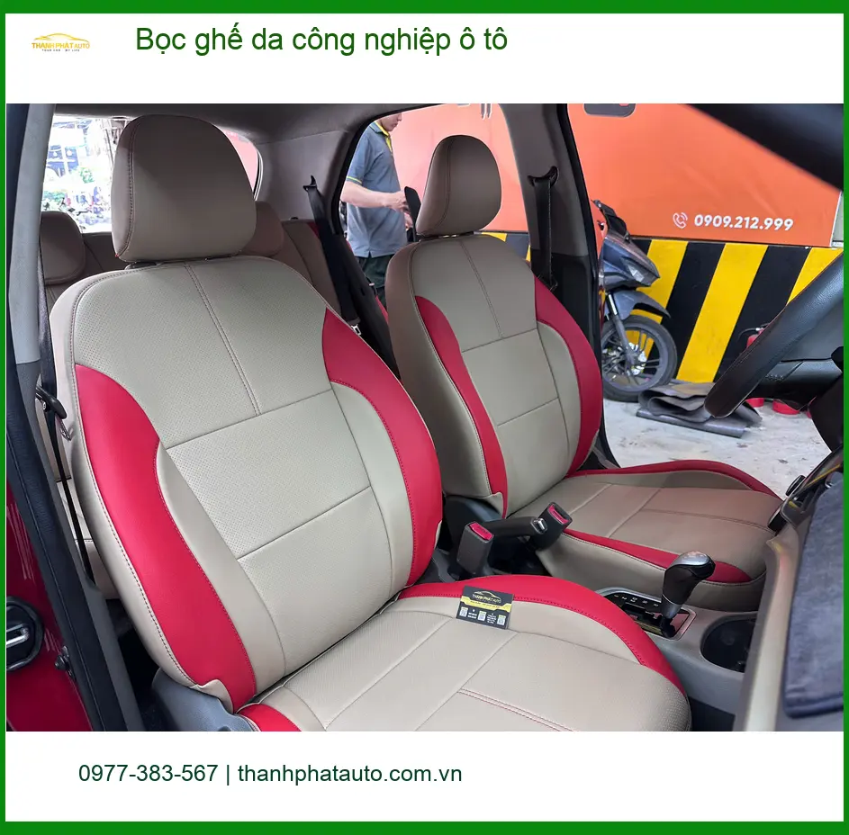 Anh Minh bọc ghế da công nghiệp ô tô Honda CR-V ở Thủ Đức cho sang trọng ảnh thực tế 2