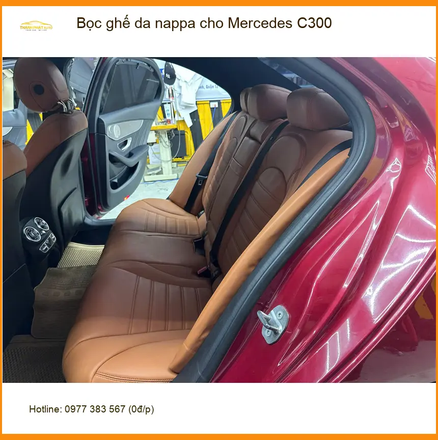 Anh Minh bọc ghế da Nappa cho Mercedes C300 ở Quận 6 vì ghế cũ đã xuống cấp