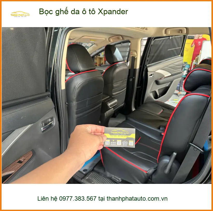 Chú Long bọc ghế da ô tô Xpander tại Hóc Môn để nội thất luôn sang trọng ảnh thực tế 2