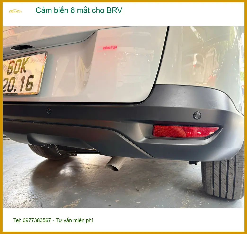 Chị Nguyệt ở Hóc Môn lắp cảm biến 6 mắt cho BRV để đỗ xe an toàn hơn ảnh thực tế 2
