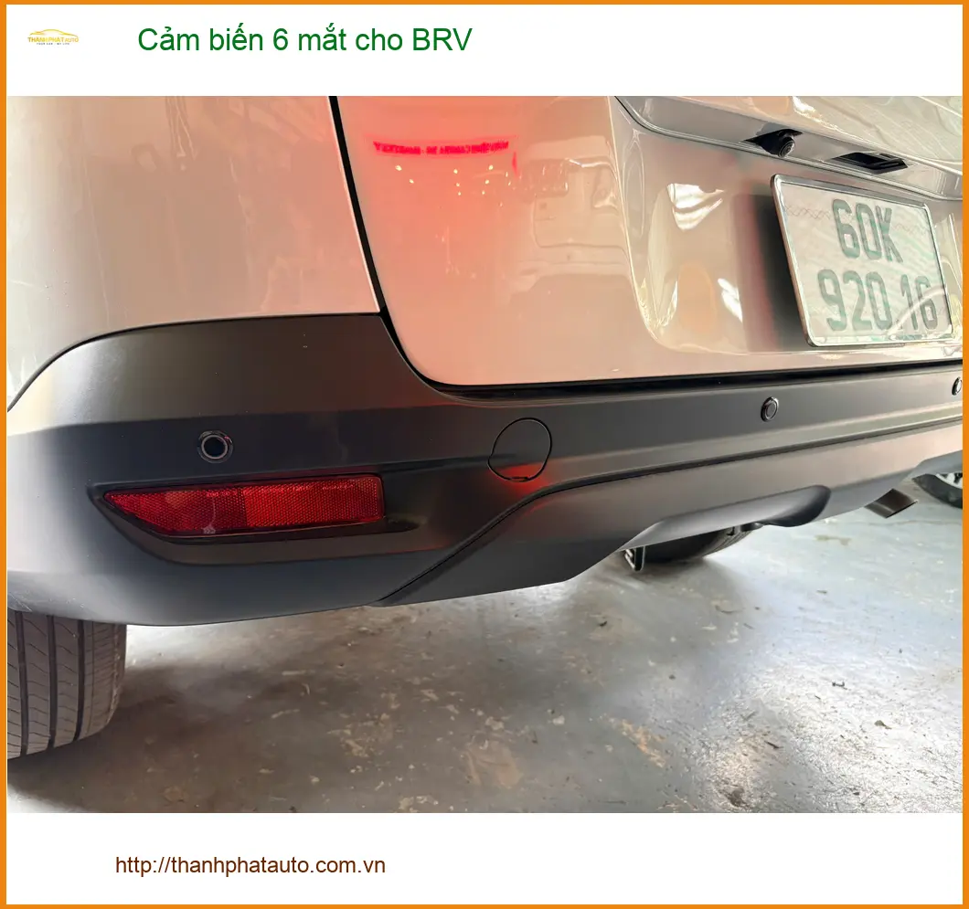 Anh Tuấn Anh lắp cảm biến 6 mắt cho BRV tại Quận Tân Phú để an tâm đỗ xe ảnh thực tế 4