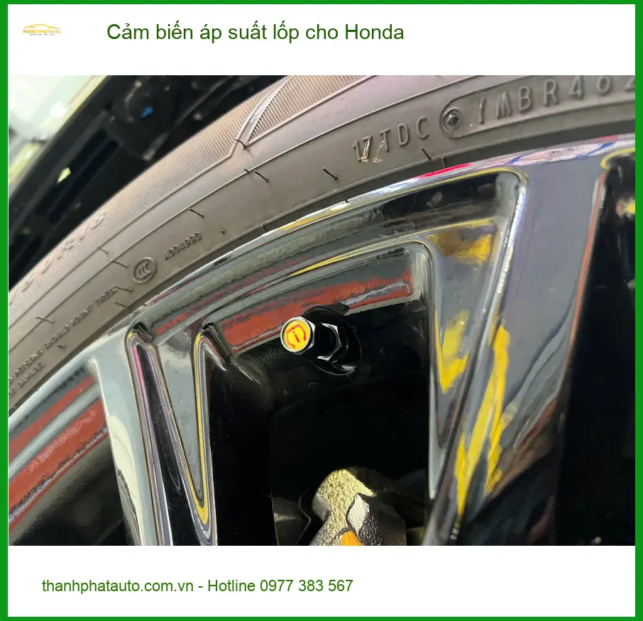 Chú Sơn lắp cảm biến áp suất lốp Honda CRV tại Hóc Môn an toàn khi đi xa. ảnh thực tế 4