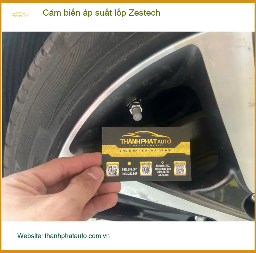 Anh Minh lắp cảm biến áp suất lốp Zestech Suzuki XL7 Quận 7 vì lo lốp non ảnh thực tế 2