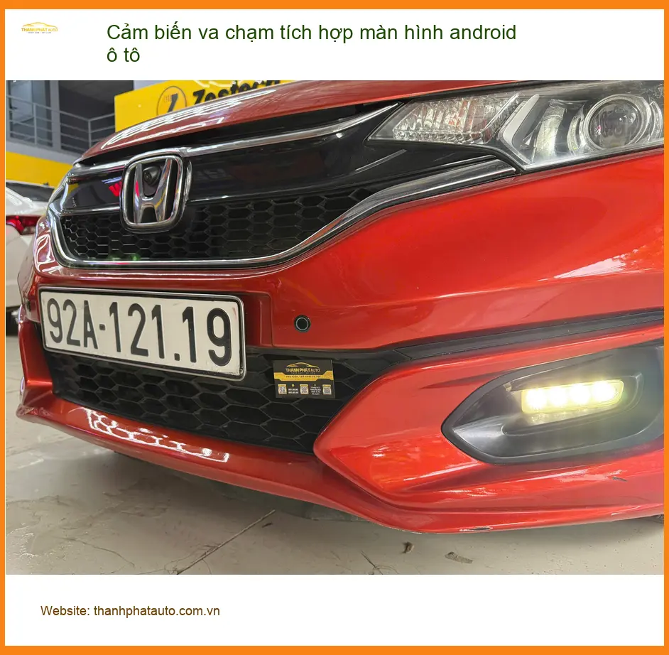 Anh Hưng lắp cảm biến va chạm màn hình Android cho xe Hyundai Kona ở Hóc Môn ảnh thực tế 2