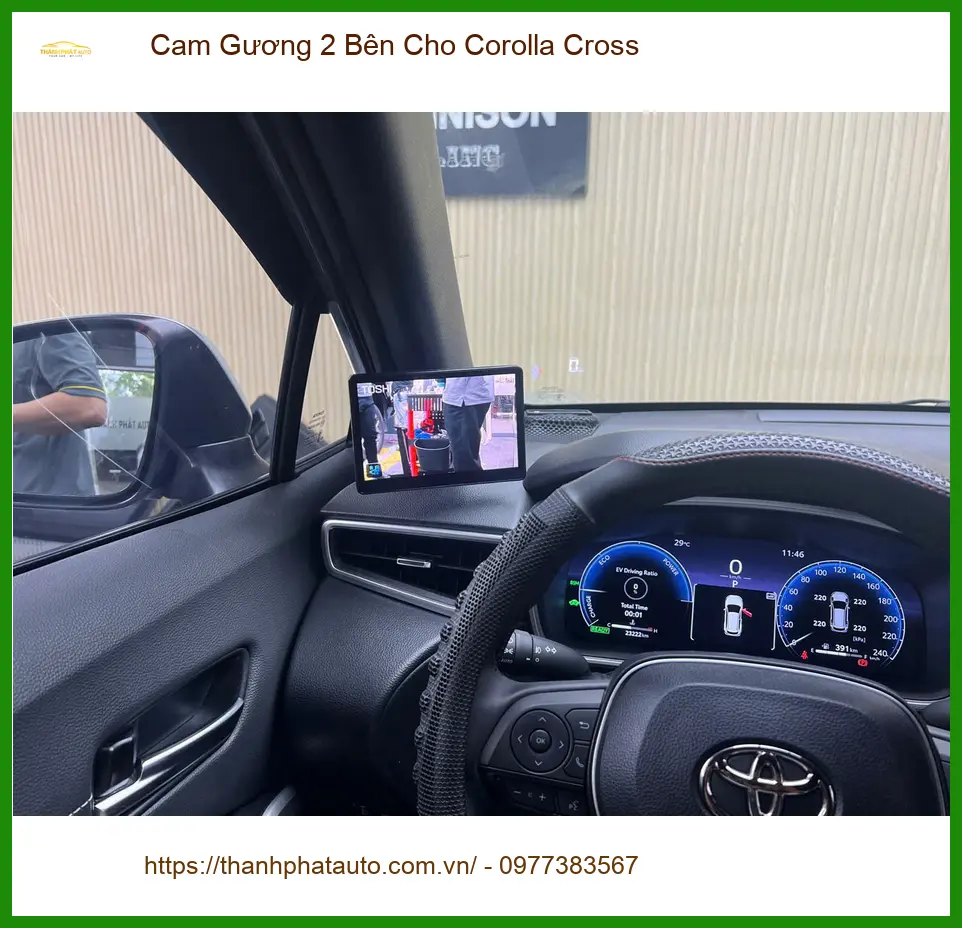 Chị Thảo lắp Cam Gương 2 Bên cho Corolla Cross tại Quận Gò Vấp để quan sát tốt hơn khi lùi xe ảnh thực tế 4