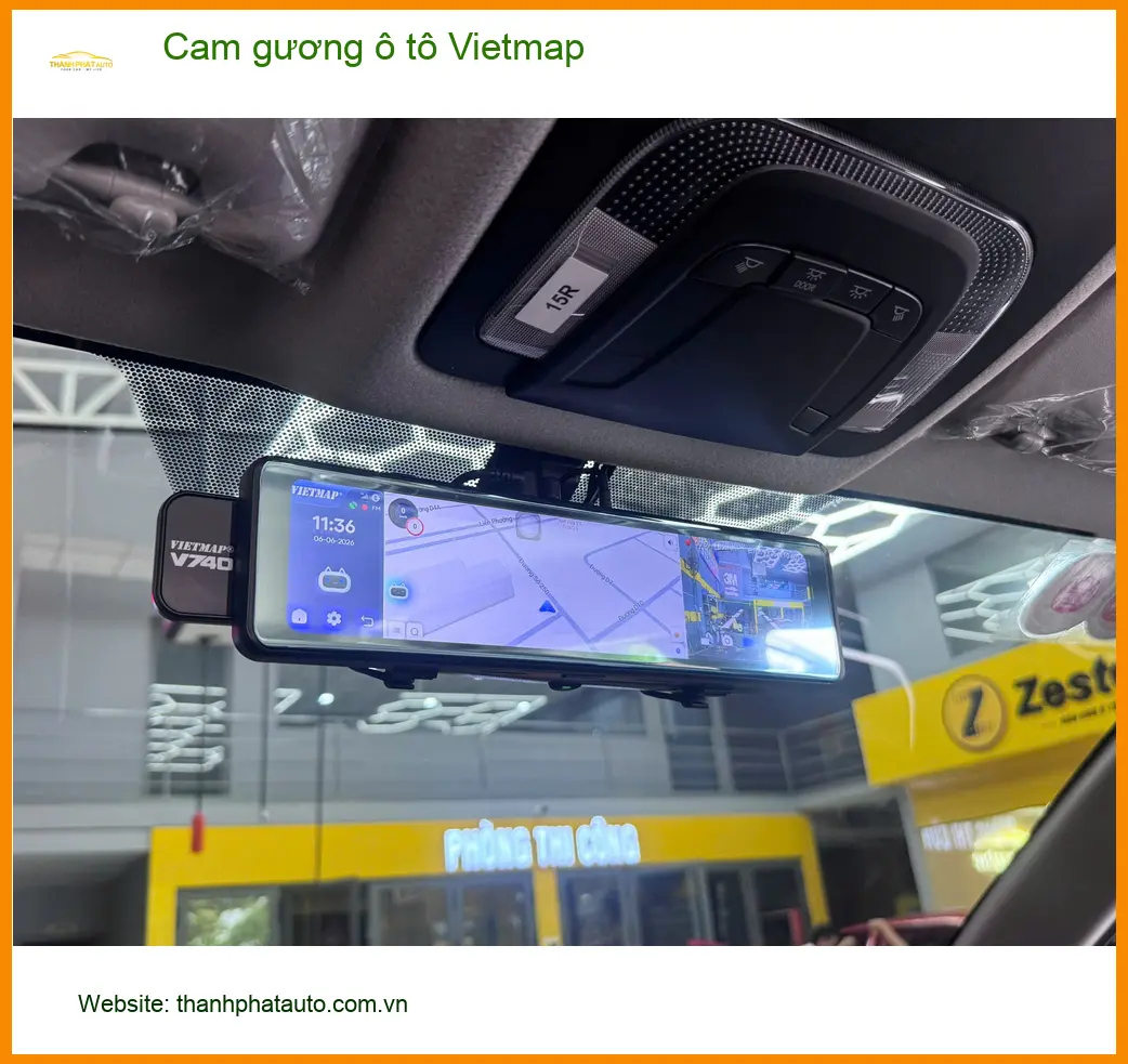 Cô Liên lắp cam gương Vietmap cho Ford Everest ở Tân Bình ghi hình rõ nét