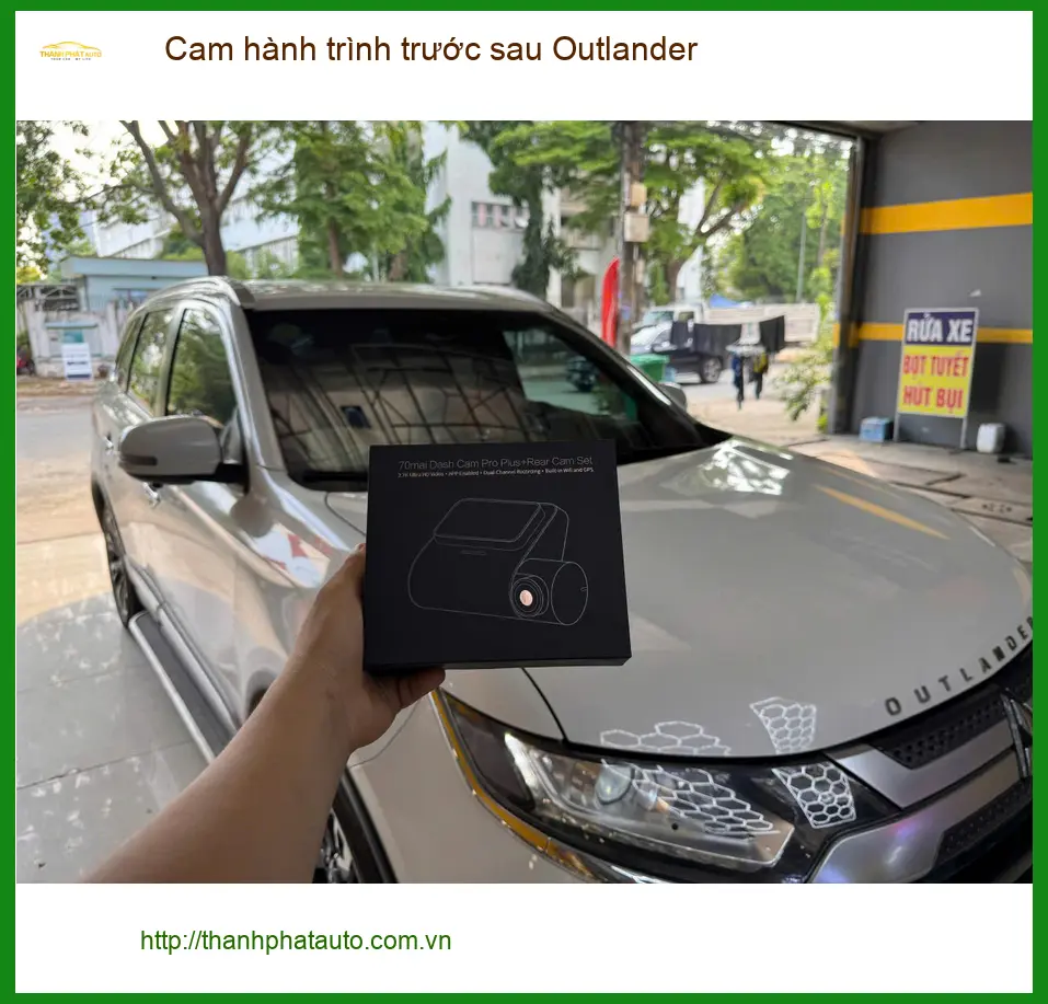 Chú Cường lắp cam hành trình trước sau Outlander ở Hóc Môn để ghi lại mọi khoảnh khắc ảnh thực tế 2