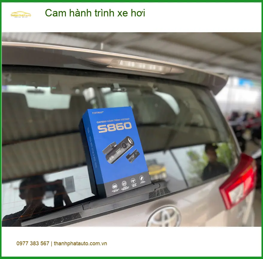 Chú Minh lắp cam hành trình xe hơi Hyundai Accent uy tín tại Quận 7 ảnh thực tế 3