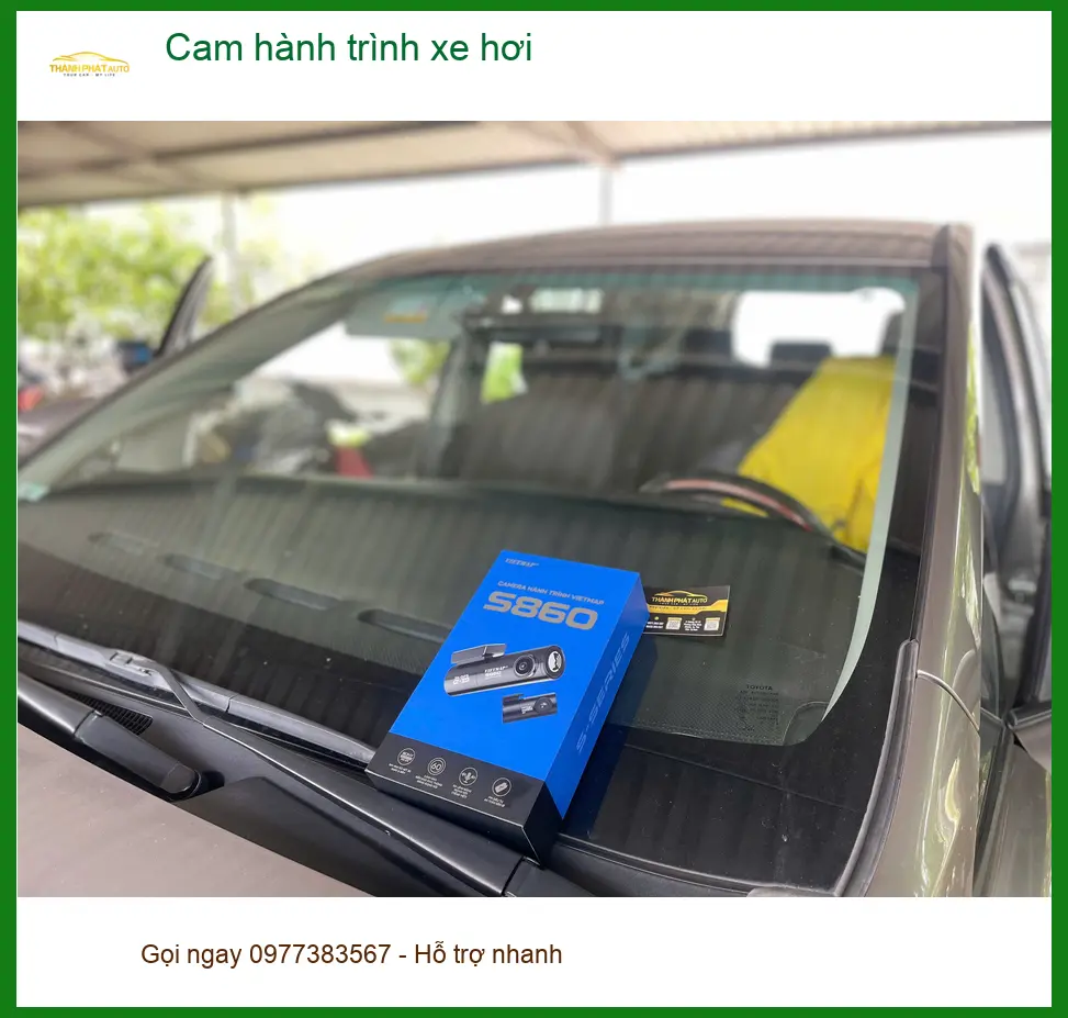 Anh Tuấn lắp cam hành trình cho Hyundai Kona tại Quận 8, bảo vệ hành trình.