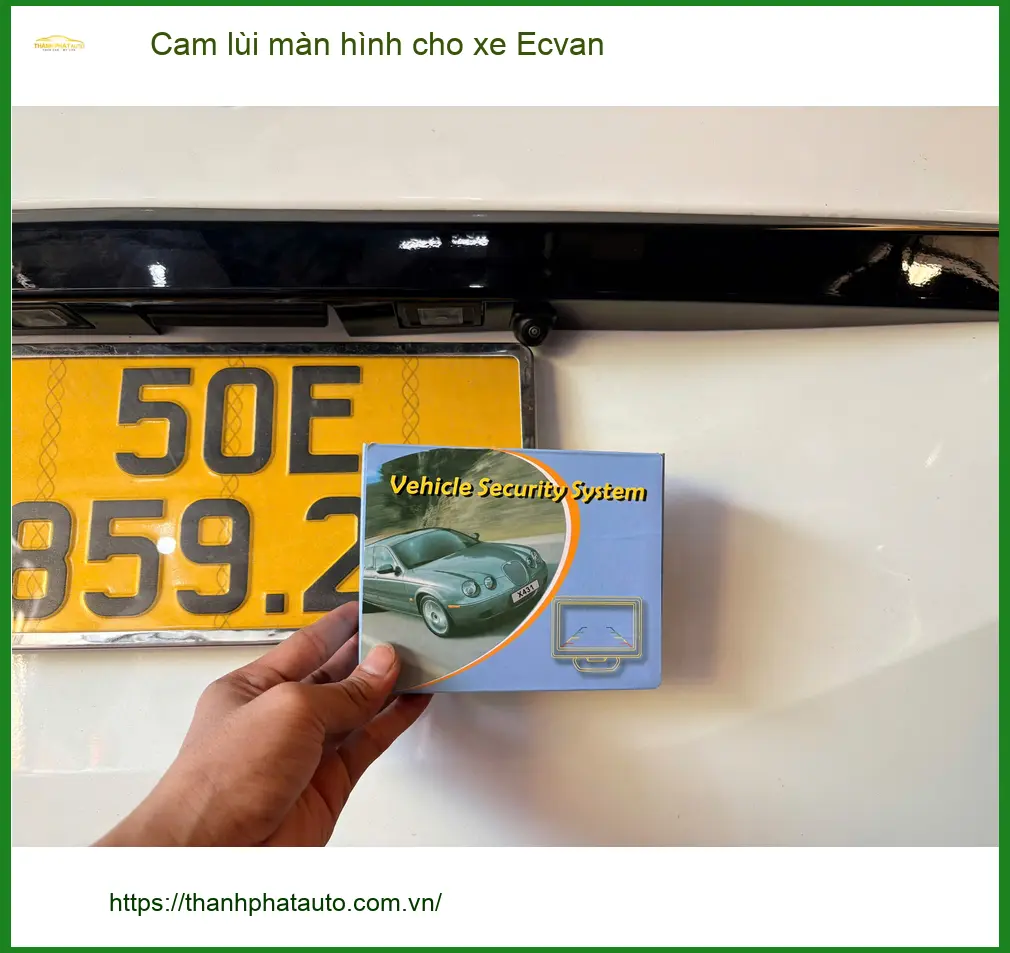 Chú Thọ lắp cam lùi màn hình cho xe Ecvan tại Quận 10 vì khó đậu xe ảnh thực tế 2