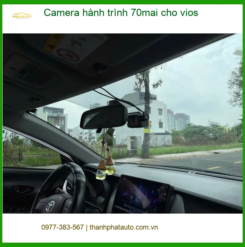 Anh Tùng lắp Camera hành trình 70mai cho Vios tại Quận 2 để an tâm lái xe
