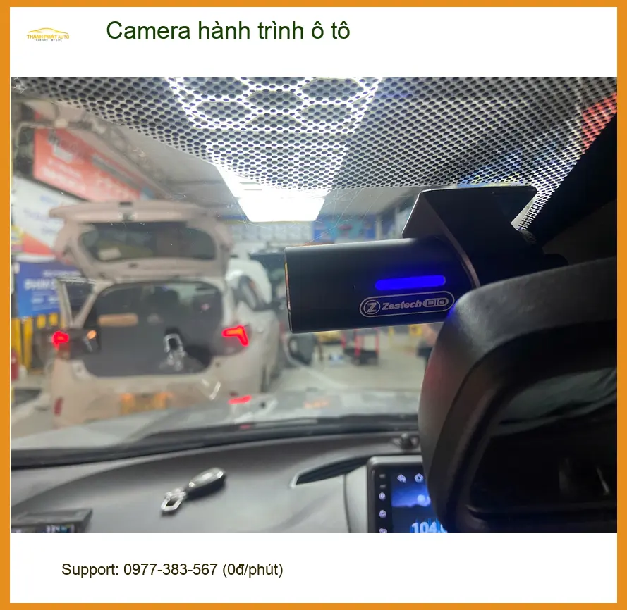 Anh Thắng lắp Camera hành trình ô tô cho Honda HR-V tại Thủ Đức để ghi lại hành trình