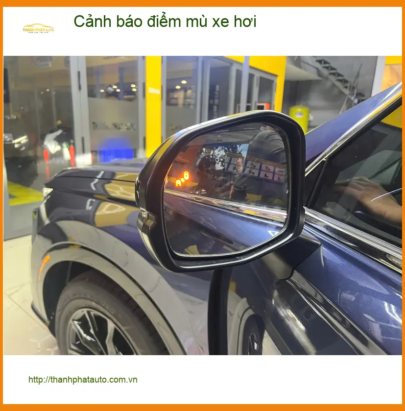 Anh Minh lắp cảnh báo điểm mù xe hơi Mazda CX-5 tại Quận 9 để an tâm lái xe hơn