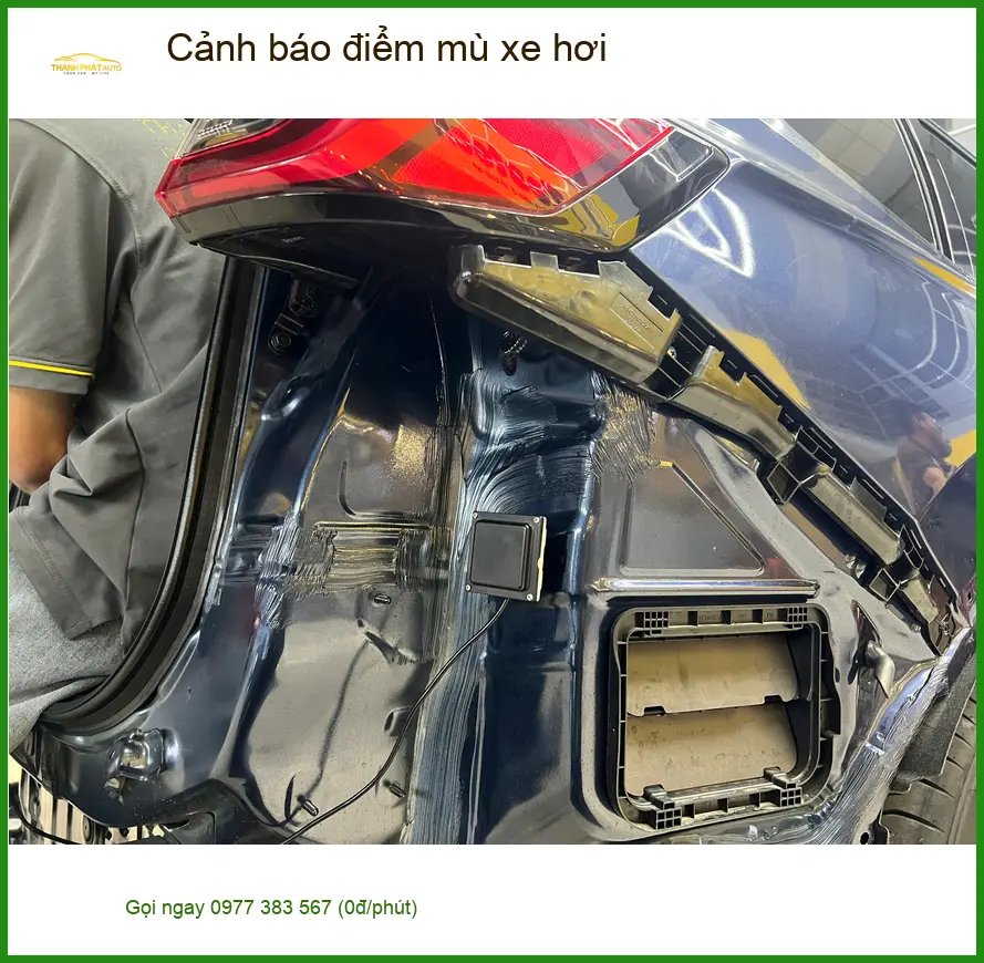 Anh Minh lắp cảnh báo điểm mù xe hơi Mazda CX-5 tại Quận 9 để an tâm lái xe hơn ảnh thực tế 4