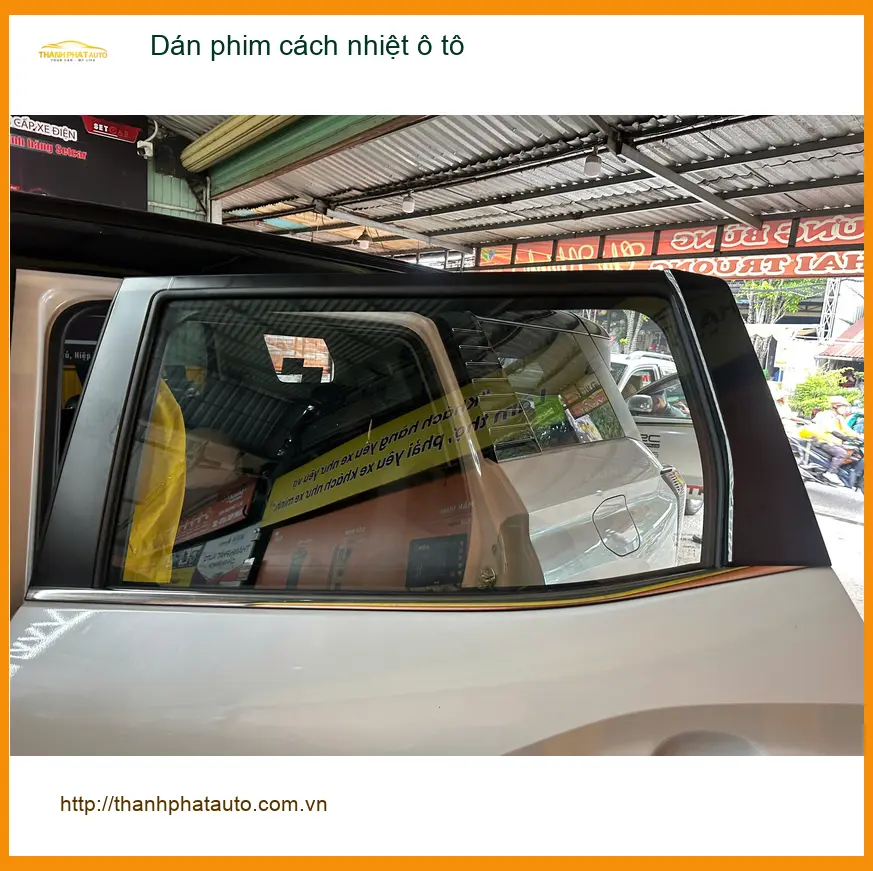 Anh Lâm Khải dán phim cách nhiệt ô tô Hyundai Accent Quận Tân Bình ảnh thực tế 4