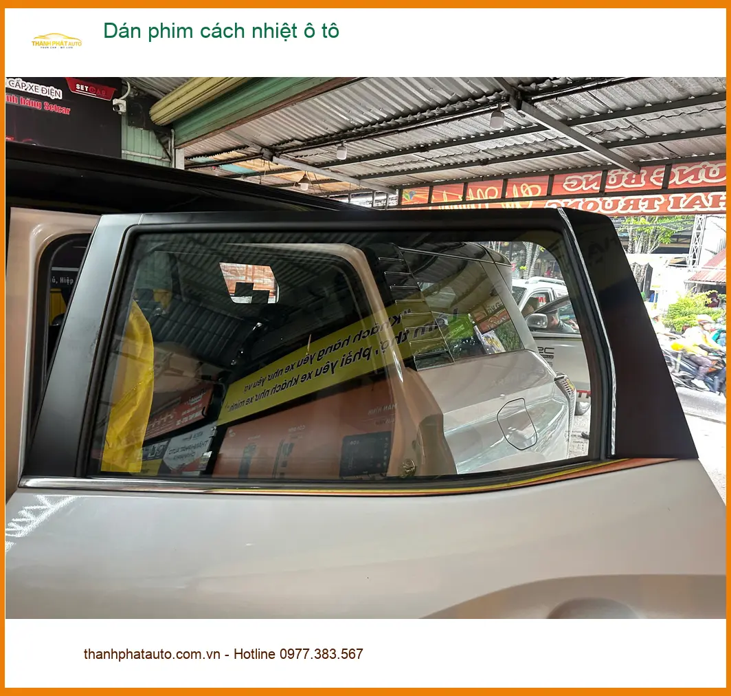 Chị Thảo dán phim cách nhiệt Hyundai Accent tại Quận 3 chống nóng ảnh thực tế 4