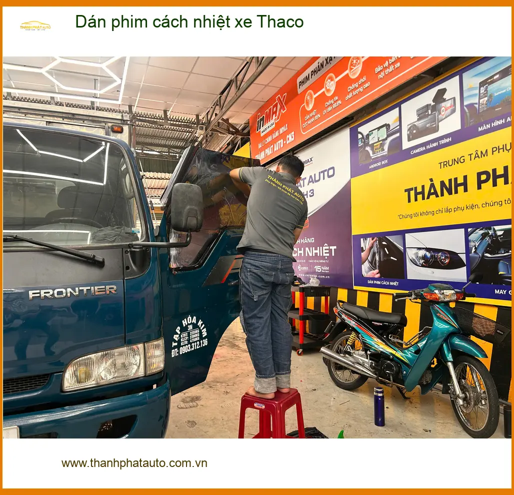 Bác Cường dán phim cách nhiệt xe Thaco Frontier tại Quận 12 chống nóng hiệu quả ảnh thực tế 3