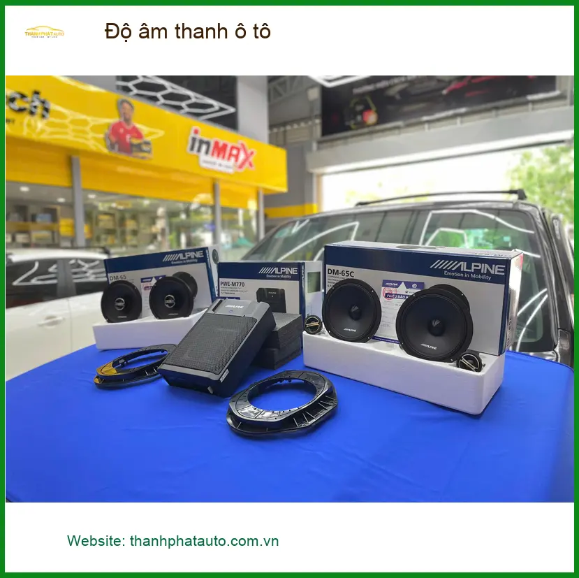 Anh Khải nâng cấp âm thanh xe Hyundai SantaFe tại Quận Bình Tân vì loa zin nghe không hay