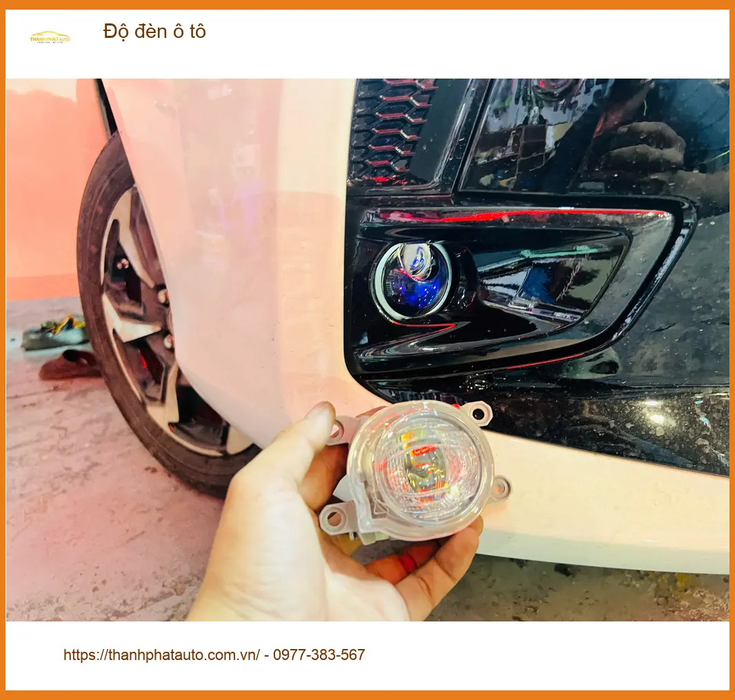 Anh Quang độ đèn ô tô Ford Everest vì thường xuyên đi đường tối tại Hóc Môn ảnh thực tế 3