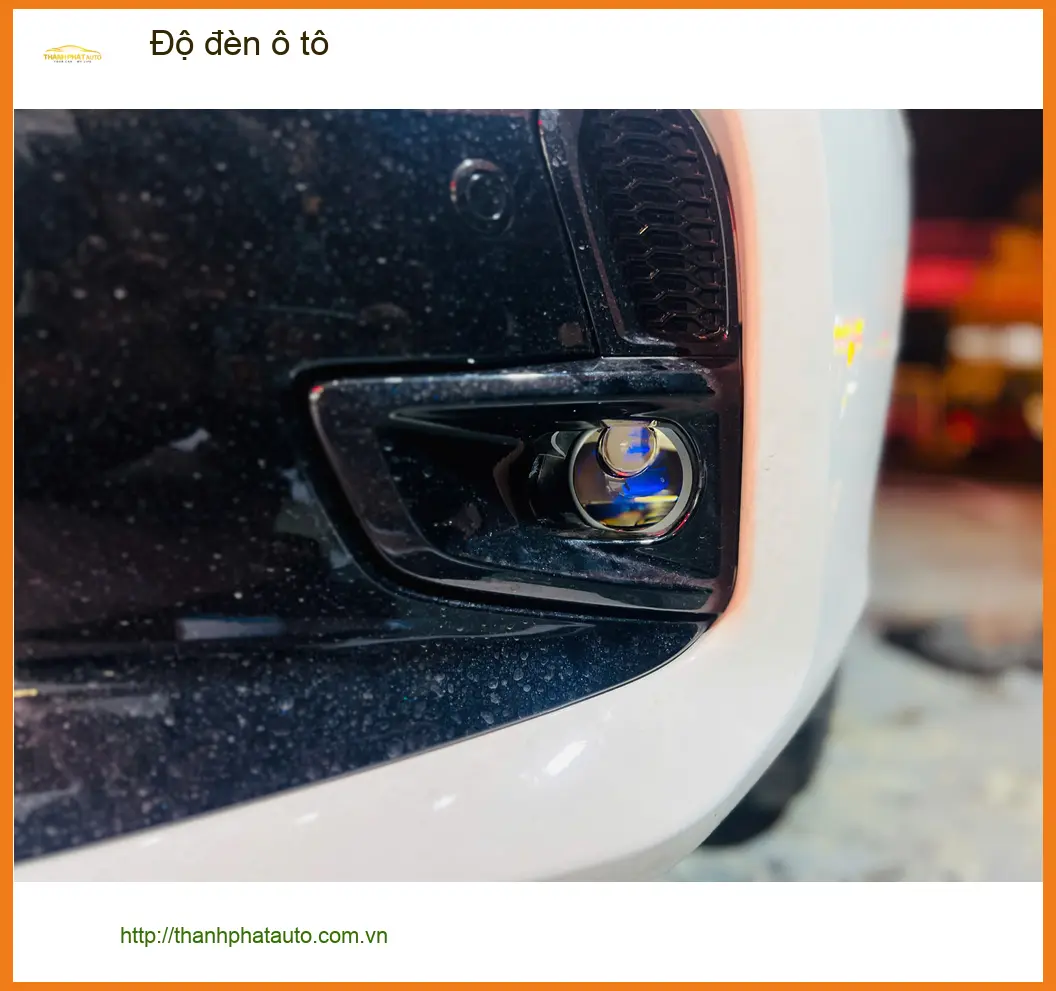 Anh Quang độ đèn ô tô Ford Everest vì thường xuyên đi đường tối tại Hóc Môn ảnh thực tế 4
