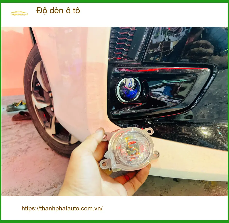 Anh Kiên độ đèn ô tô cho Honda CRV tại Bình Chánh vì đèn zin tối ảnh thực tế 2