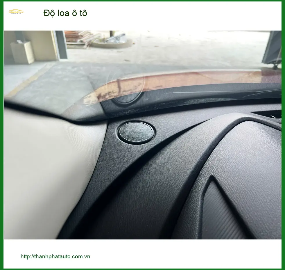 Anh Lộc độ loa ô tô cho Honda Civic tại Quận 8 để có âm thanh sống động hơn ảnh thực tế 2