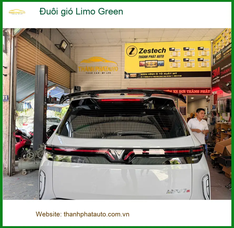 Anh Dũng lắp đuôi gió Limo Green cho Toyota Camry tại Quận 10 ảnh thực tế 2