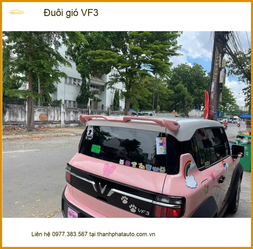 Chị Thảo lắp đuôi gió VinFast VF3 tại Quận Tân Phú để tăng tính thể thao ảnh thực tế 3