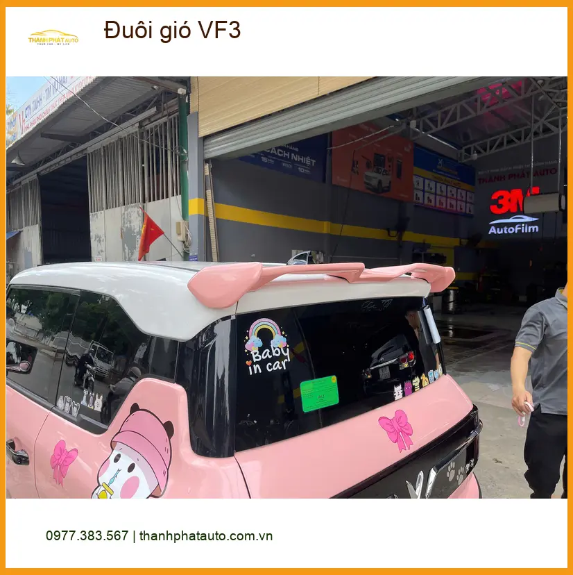 Chú Lộc lắp đuôi gió VinFast VF3 tại Nhà Bè để xe trông cứng cáp hơn ảnh thực tế 2