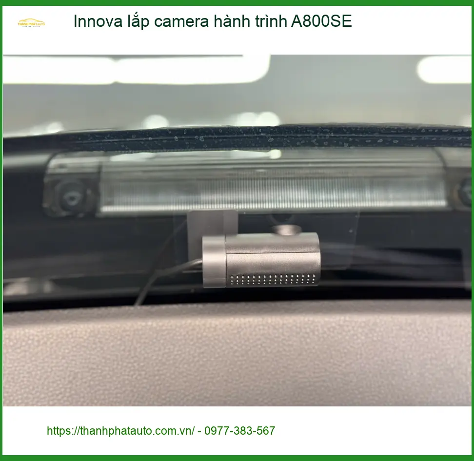 Chú Phước lắp camera hành trình A800SE cho Innova tại Quận 2 để an tâm hơn ảnh thực tế 5