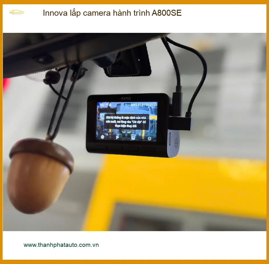 Anh Thắng lắp camera hành trình A800SE cho Innova tại Cần Giờ để tăng an toàn