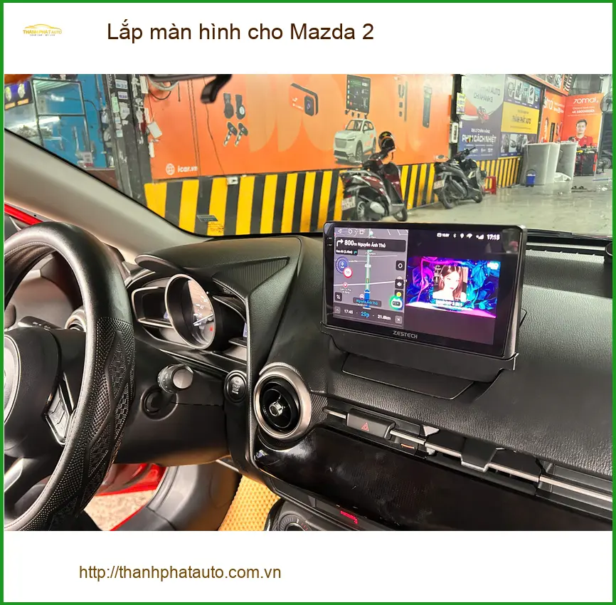 Anh Huy lắp màn hình Android cho Mazda 2 tại Hóc Môn để xem YouTube khi kẹt xe ảnh thực tế 2