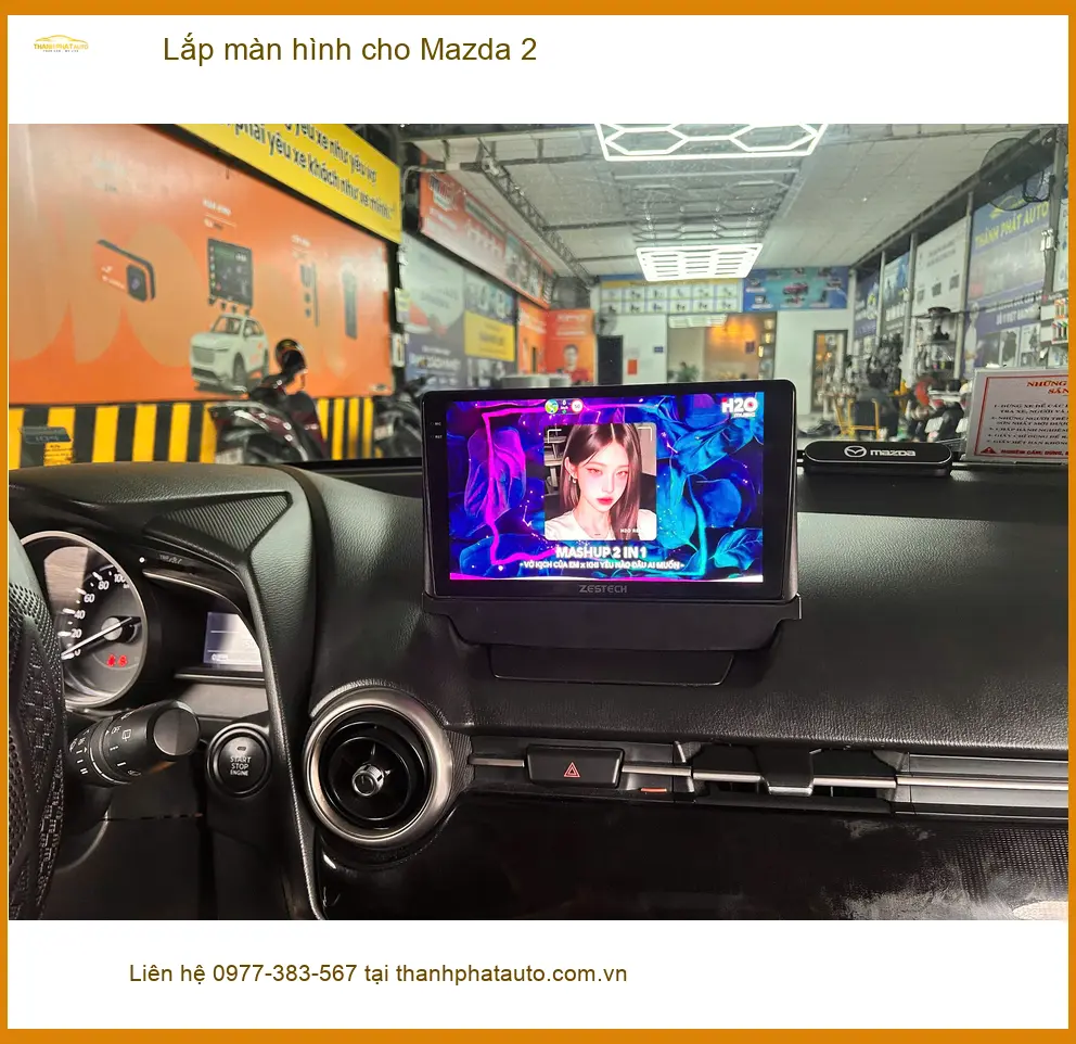 Anh Khang nâng cấp màn hình Android cho Mazda 2 tại Quận 1 vì màn zin đã cũ