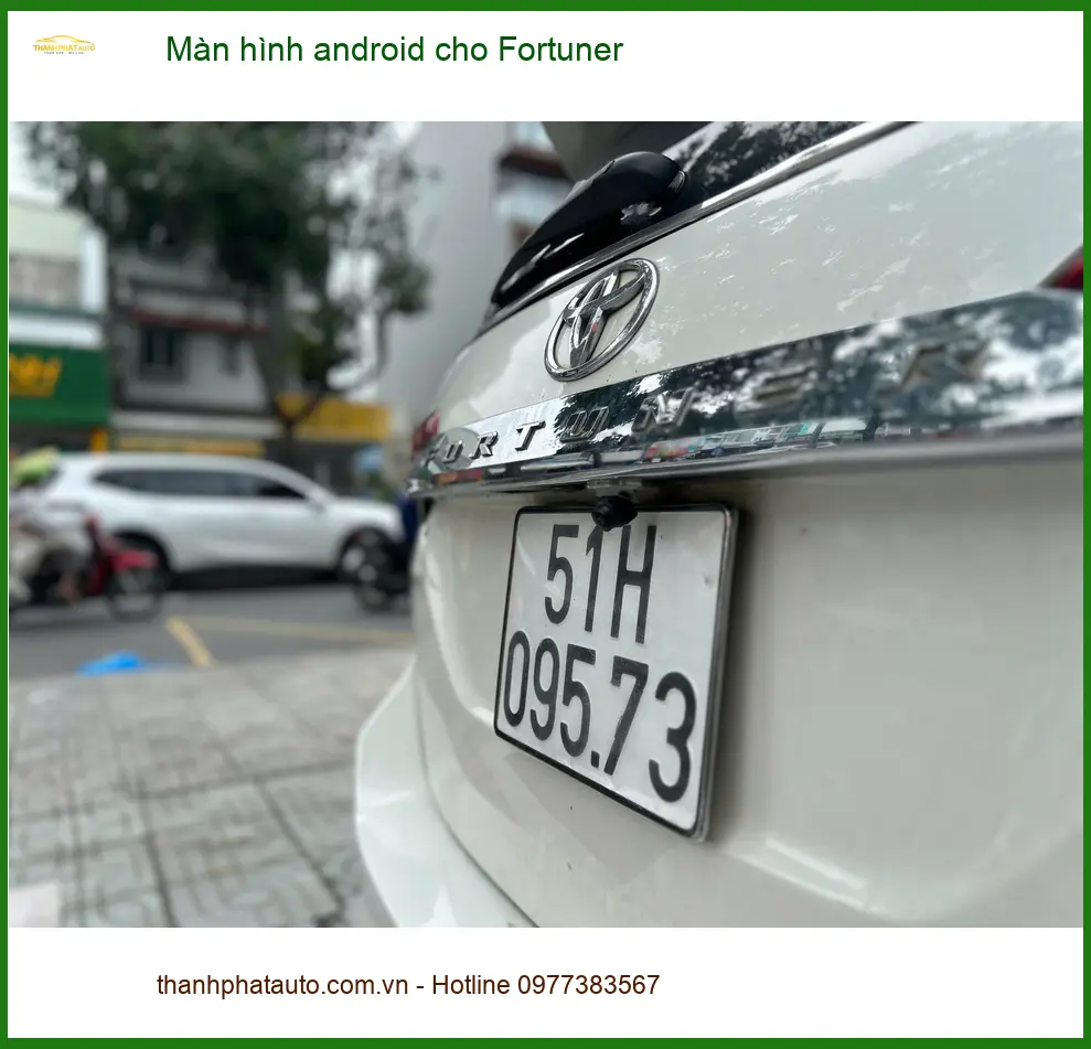 Anh Khang lắp màn hình Android cho Fortuner tại Thủ Đức để giải trí tiện lợi
