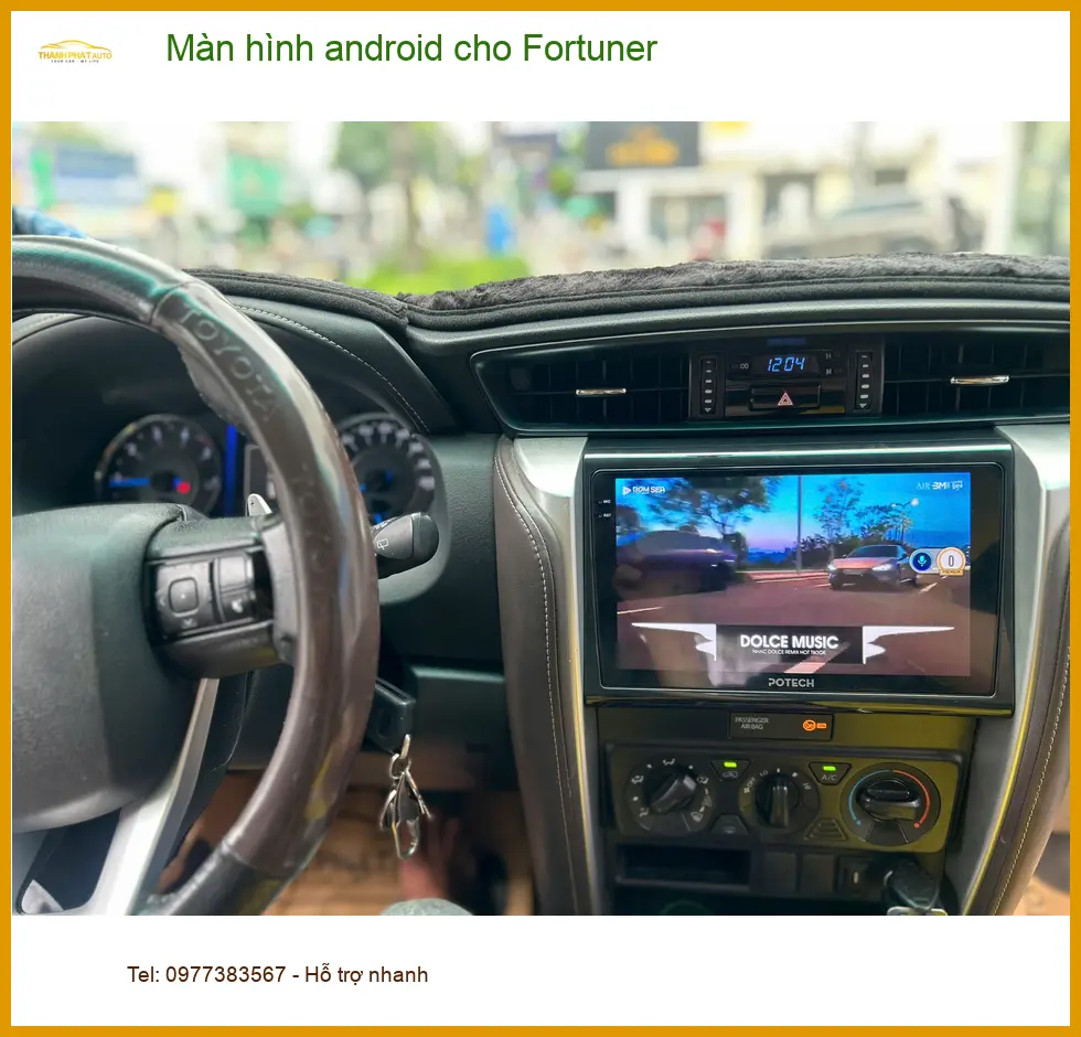 Anh Duy lắp màn hình android cho Fortuner tại Quận 9 vì màn zin cũ đã quá lỗi thời.