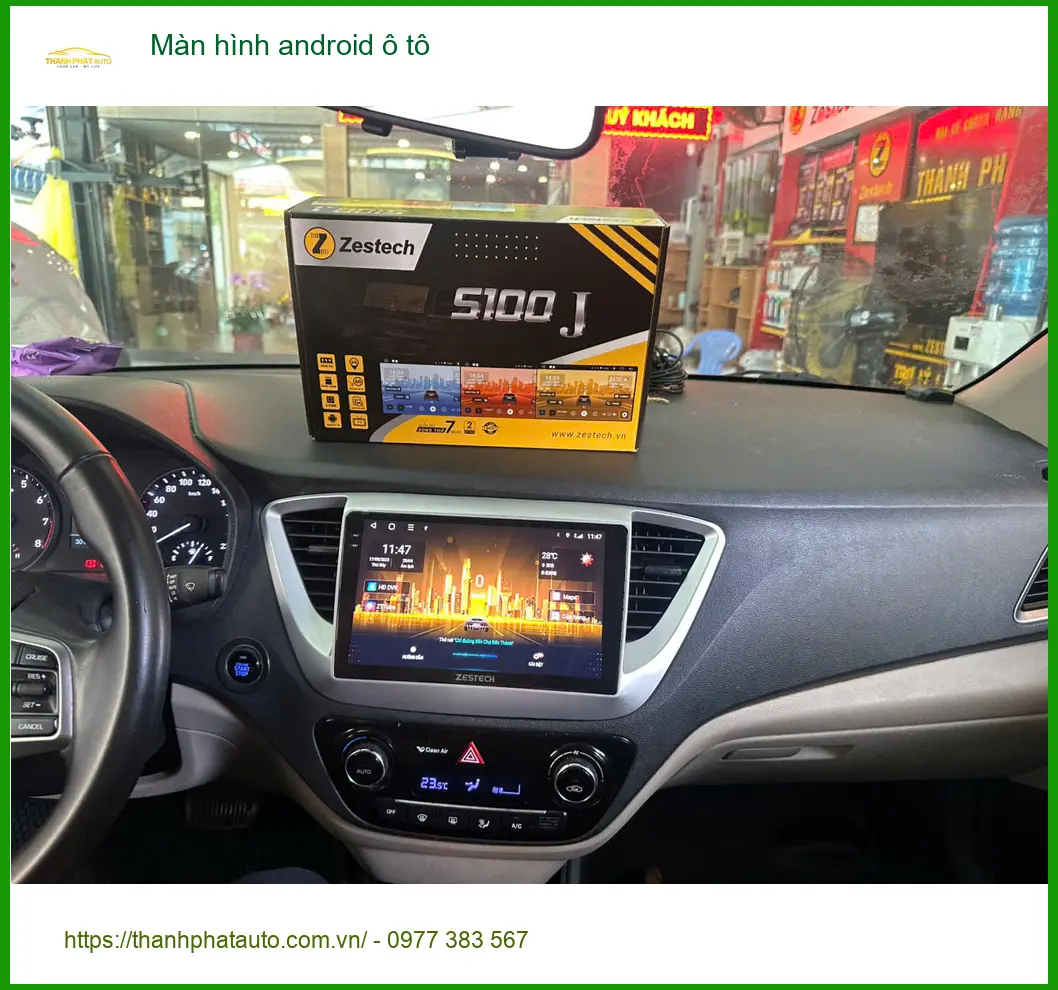 Anh Duy lắp màn hình android ô tô cho Hyundai Accent tại Quận 5 để tiện dẫn đường và giải trí