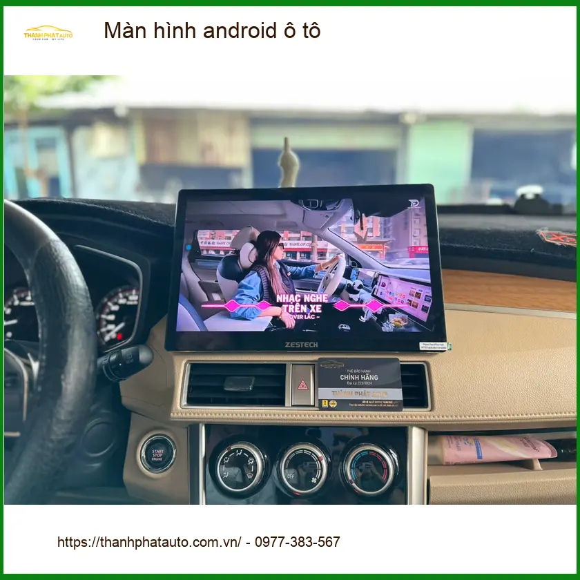 Anh Minh lắp màn hình Android cho Camry ở Quận 2 để xem bản đồ ảnh thực tế 3