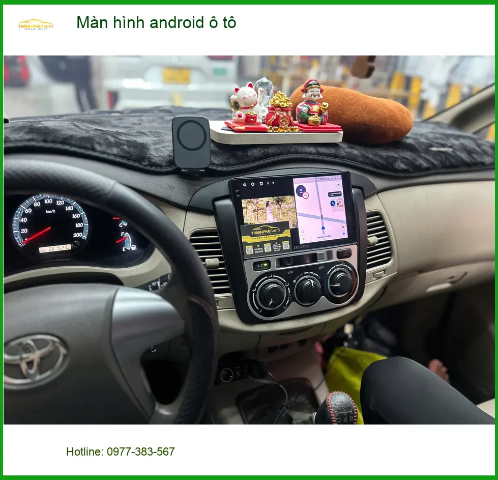 Chị Thảo lắp màn hình Android ô tô Mazda CX-5 tại Bình Thạnh nâng tầm nội thất.