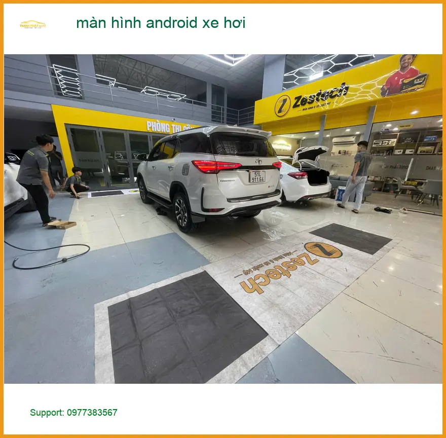 Anh Hoàng Long lắp màn hình Android xe hơi cho Mazda CX-5 tại Quận 1 vì màn zin quá cũ ảnh thực tế 3