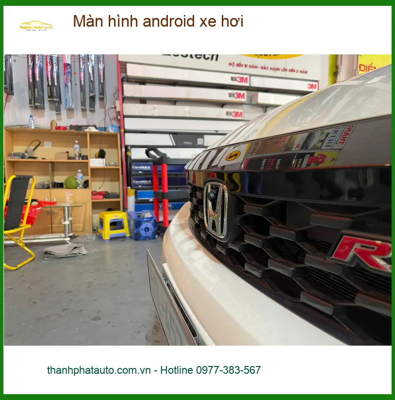 Chị Thảo lắp màn hình android xe hơi Hyundai Accent tại Quận 6 để dẫn đường thông minh ảnh thực tế 3
