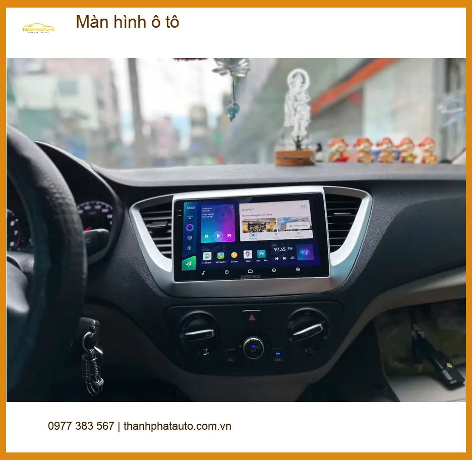 Anh Tùng nâng cấp màn hình ô tô Hyundai Accent Quận 10 vì màn zin không có định vị