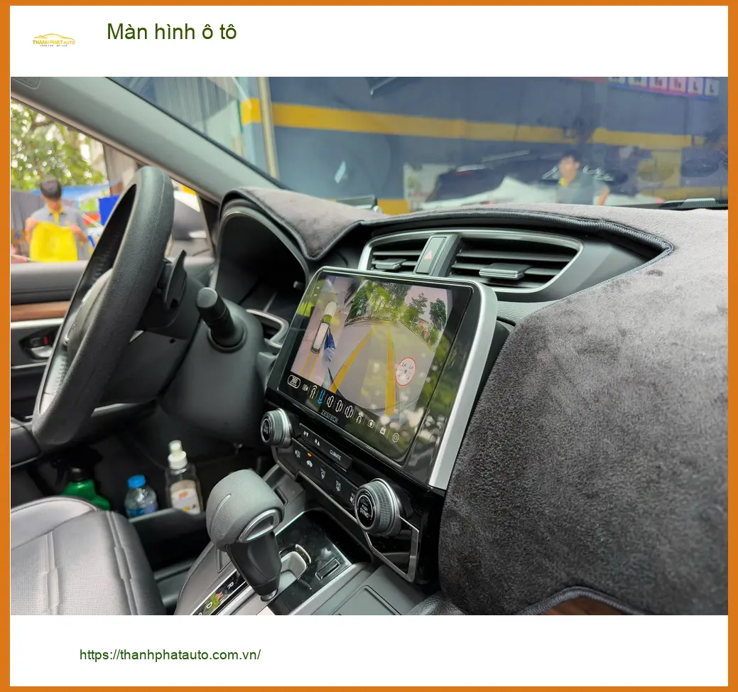 Anh Tấn nâng cấp màn hình ô tô Suzuki XL7 để có trải nghiệm lái xe tốt hơn tại Quận 9