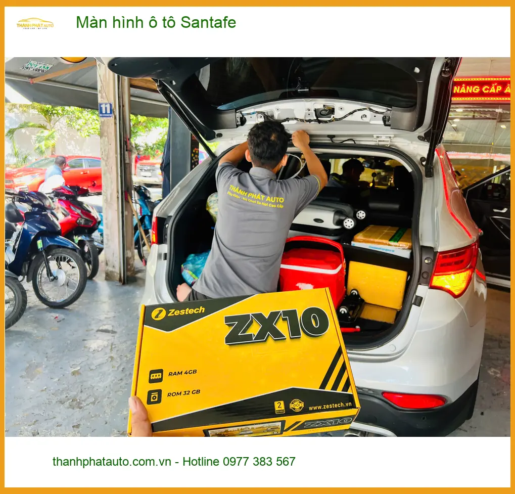 Anh Khải lắp màn hình ô tô Santafe tại Quận 12 để có trải nghiệm lái tốt hơn