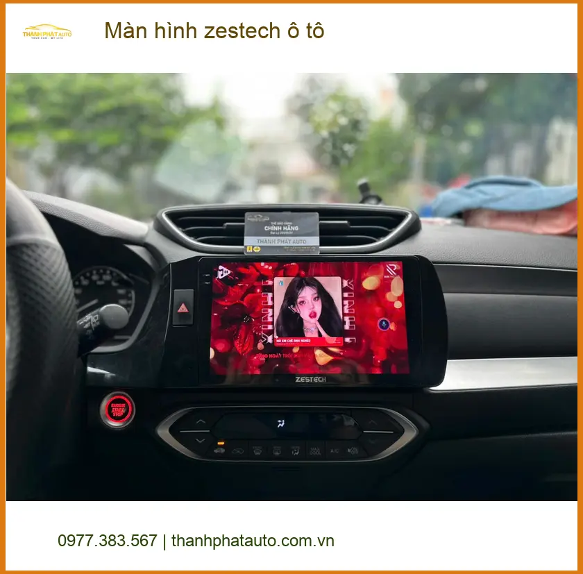 Anh Tùng nâng cấp màn hình Zestech ô tô Hyundai Santa Fe tại Quận 5 để giải trí tốt hơn