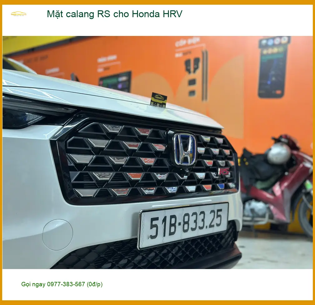 Anh Tuấn Kiệt lắp mặt calang RS cho Honda HRV tại Quận Tân Phú để thay đổi diện mạo xe